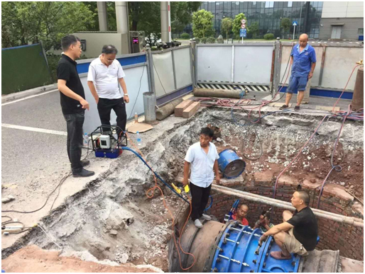 波霆PE55電動液壓扭力扳手泵、8MXT方驅液壓力矩扳手助力重慶某自來水廠更換供水管道